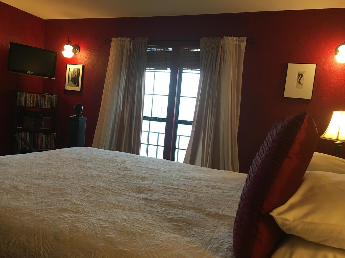 Lakehouse Bed And Breakfast Canyon Lake Εξωτερικό φωτογραφία